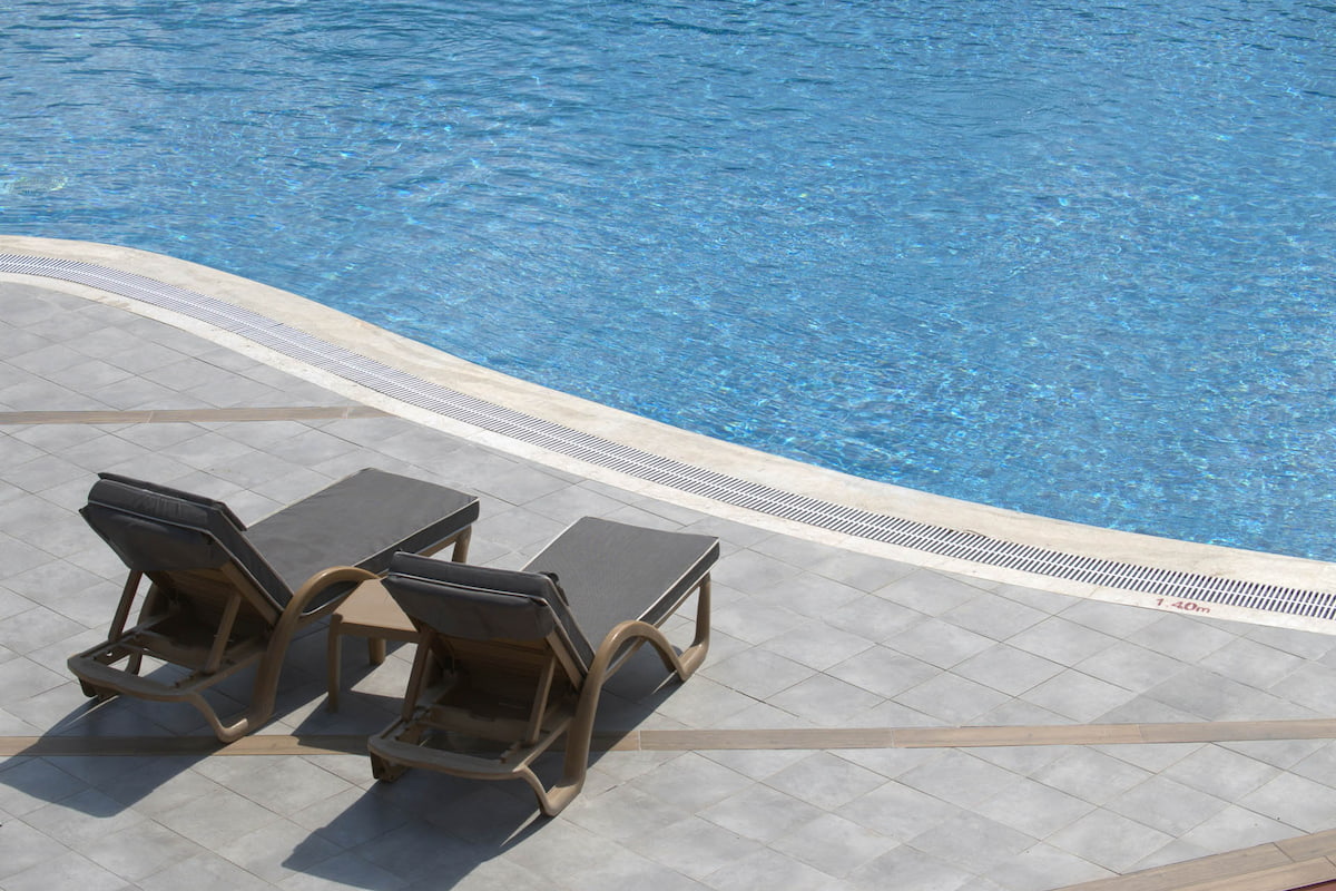 Pool-decking-villa-in-Thailand